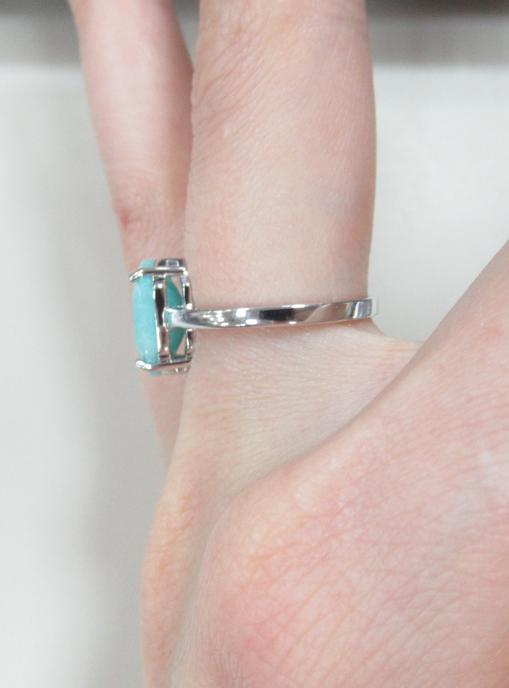 Серебряное кольцо с амазонитом